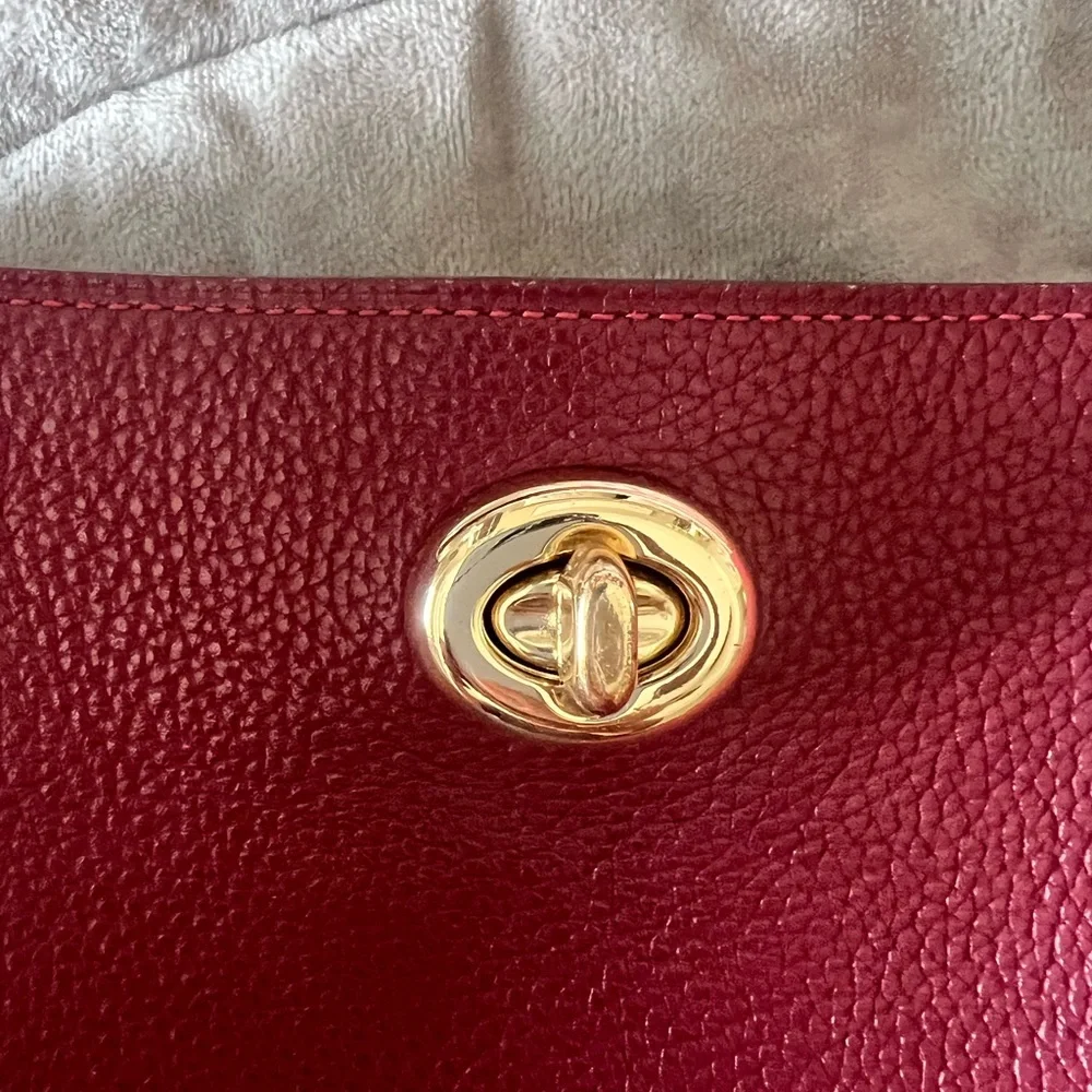 Classic Burgundy Leather Crossbody Bag